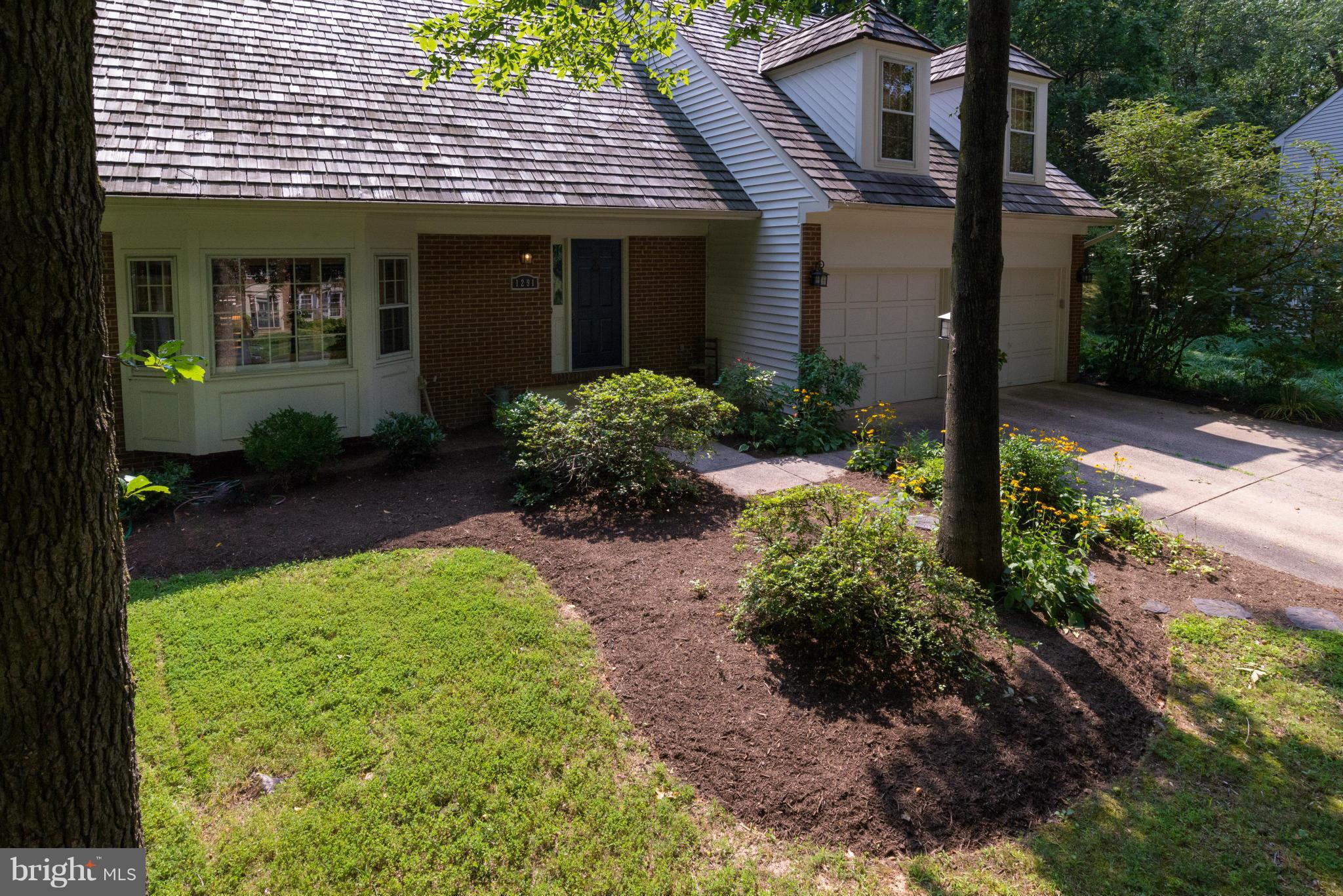 RESTON - Residential