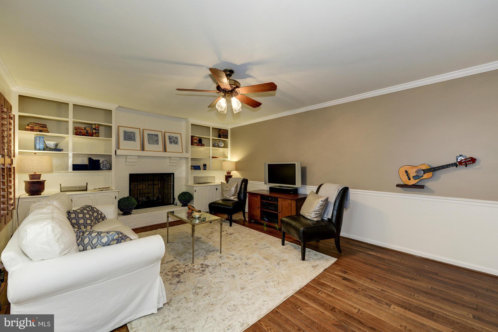 RESTON - Residential