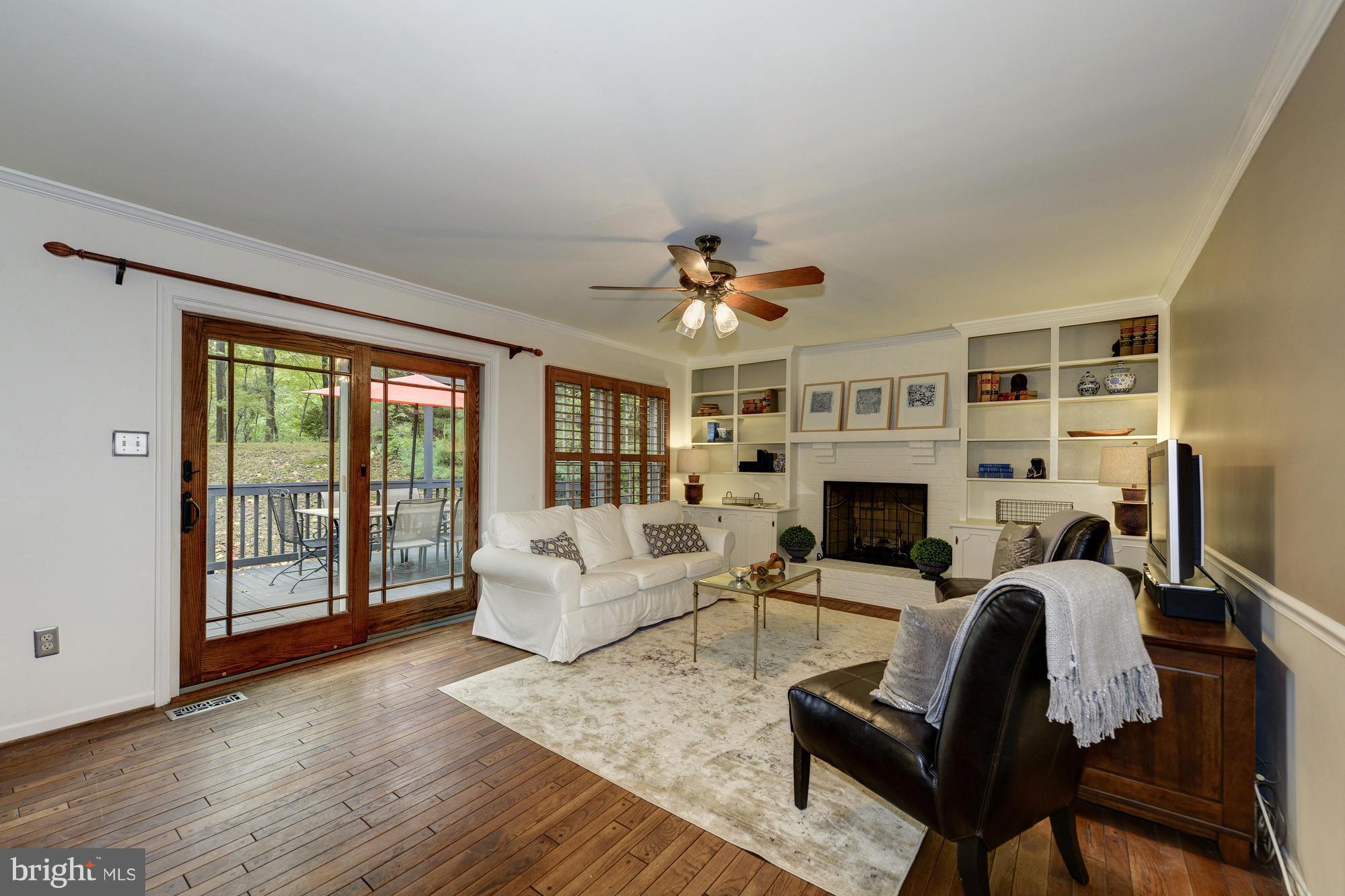 RESTON - Residential