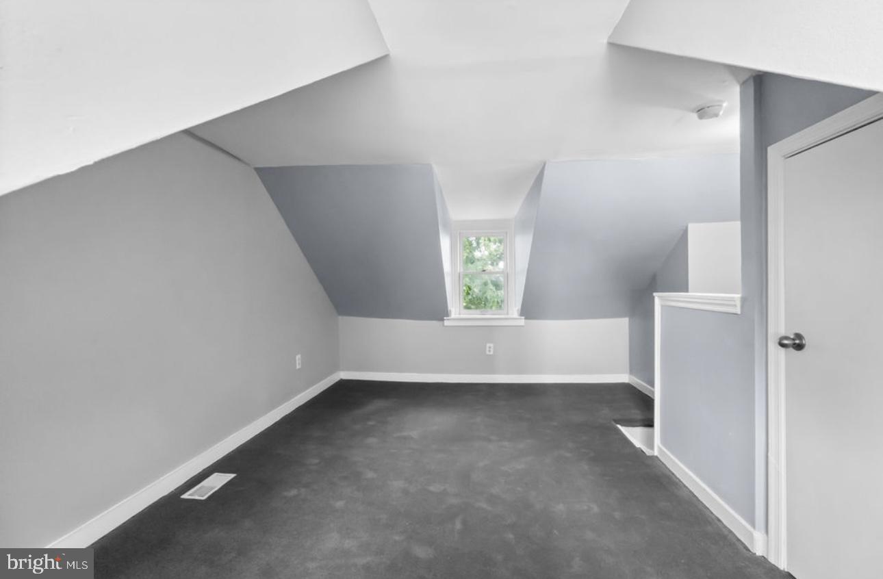 HOLLINS MARKET - Residential Lease