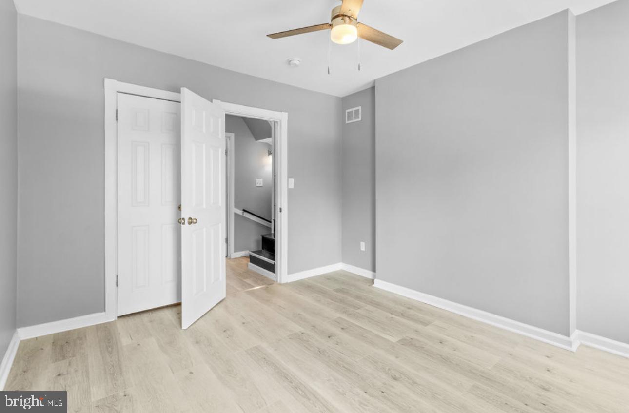 HOLLINS MARKET - Residential Lease