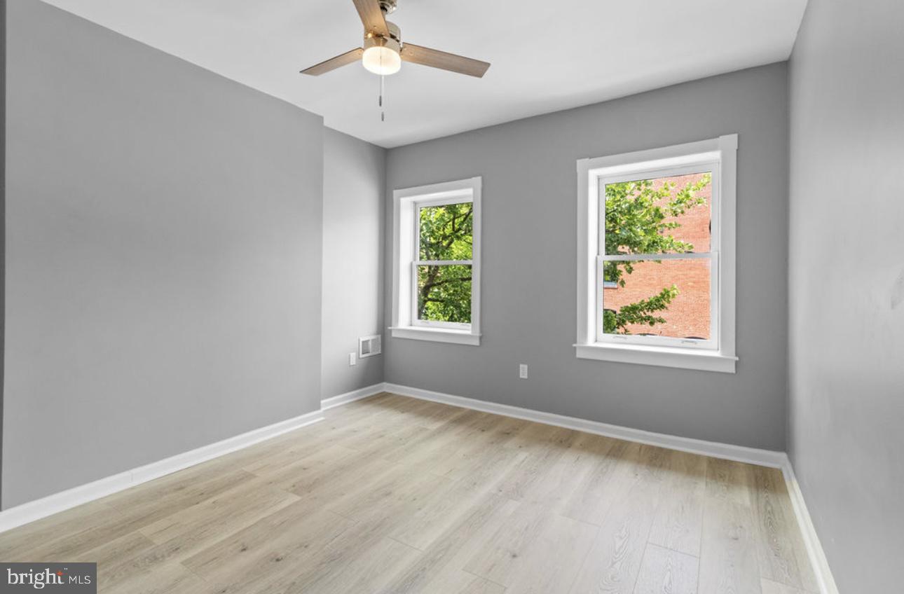 HOLLINS MARKET - Residential Lease