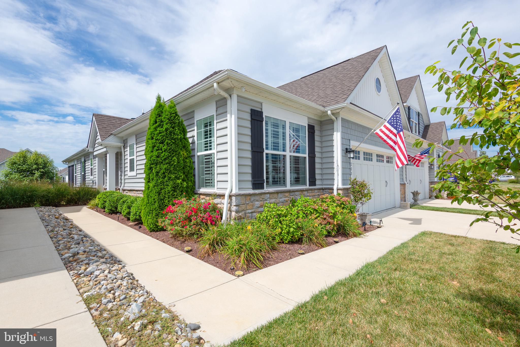208 TOPSIDE DRIVE 211