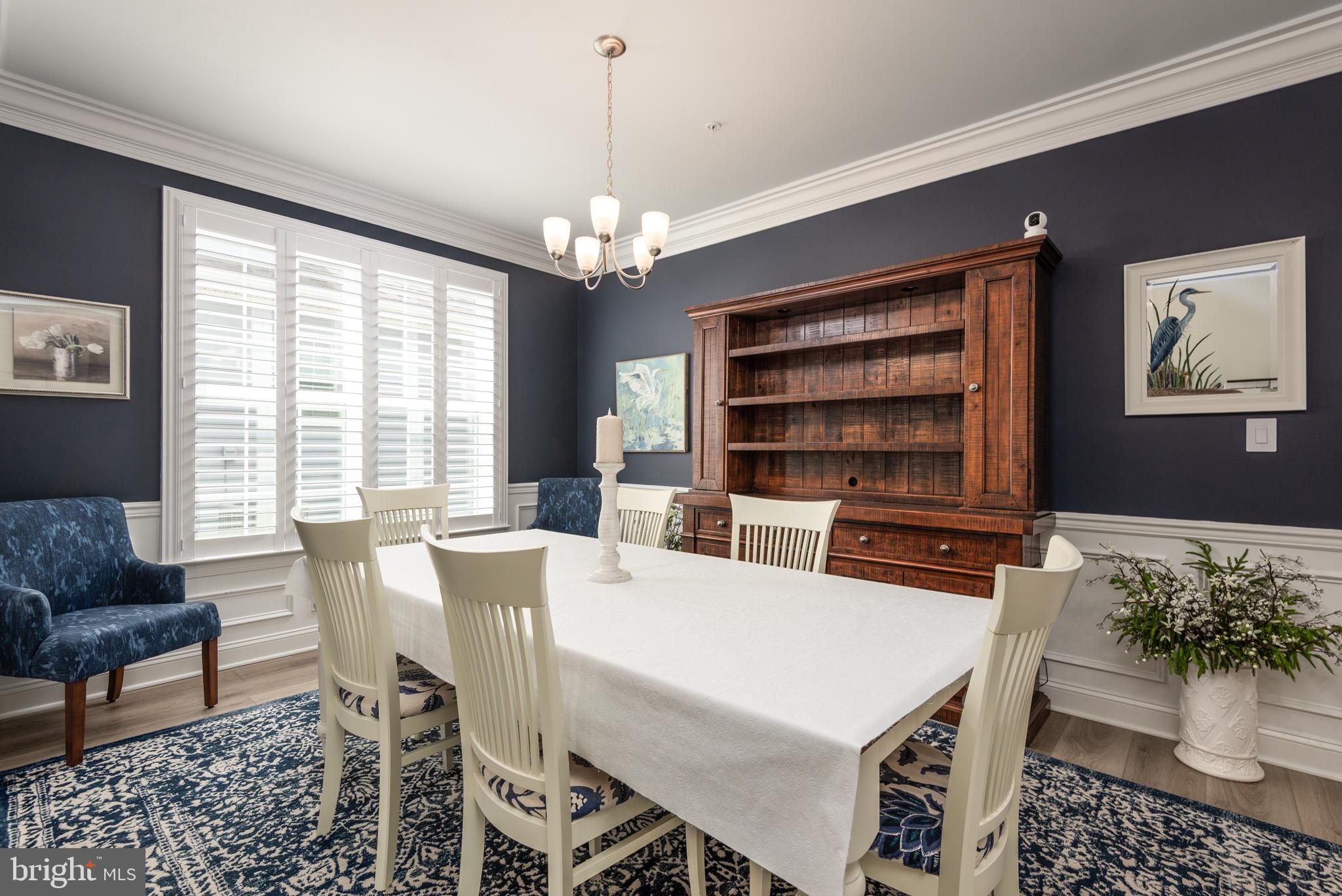 208 TOPSIDE DRIVE 211