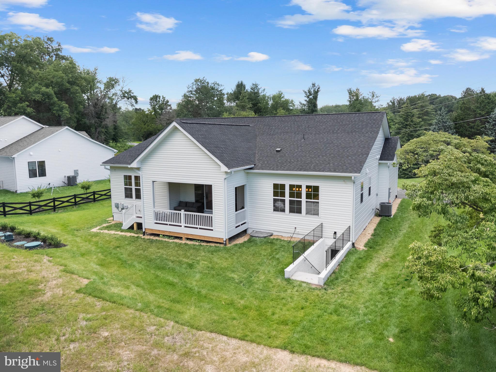 WINDEMEER FARM ESTATES - Residential
