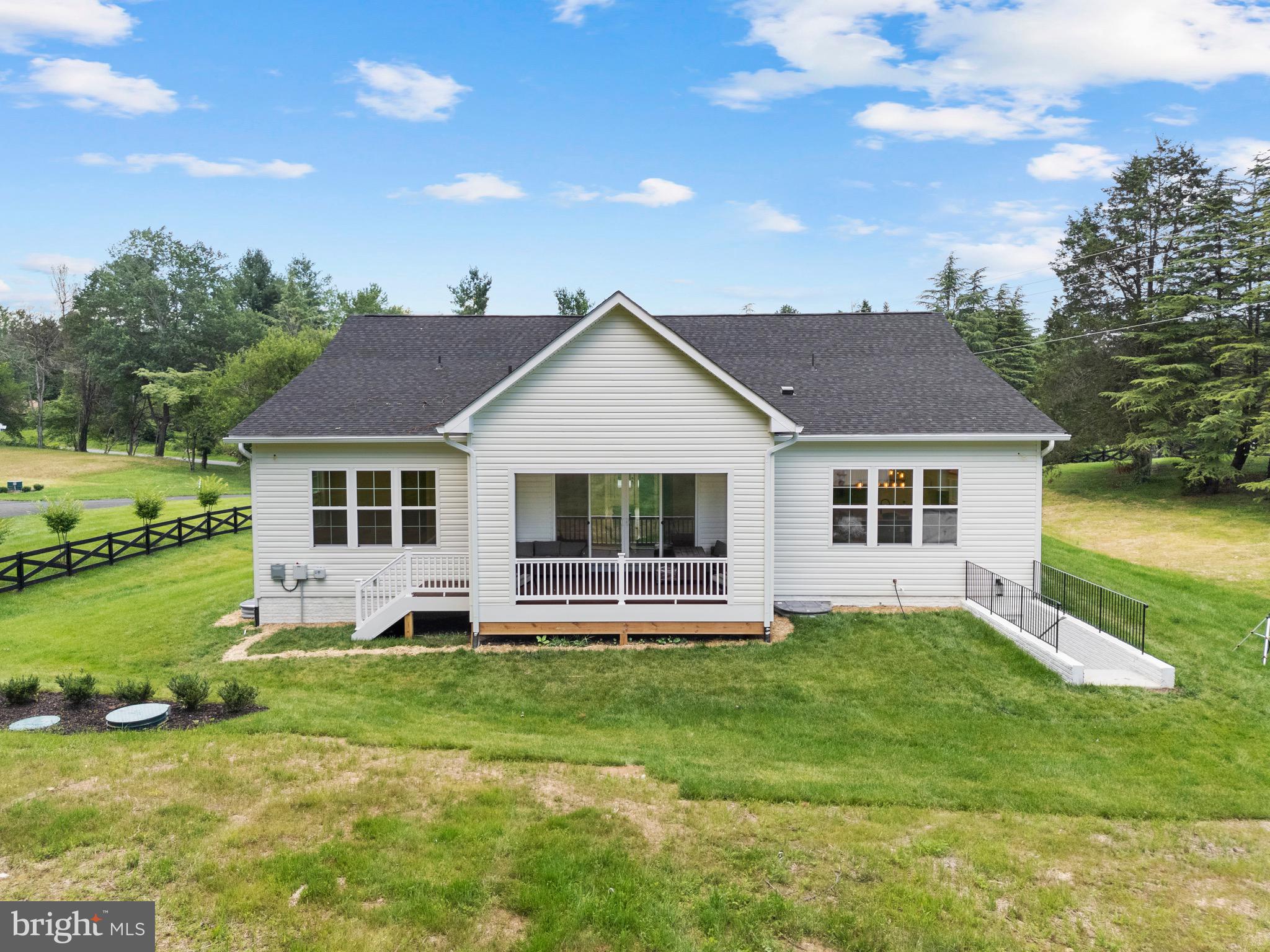 WINDEMEER FARM ESTATES - Residential