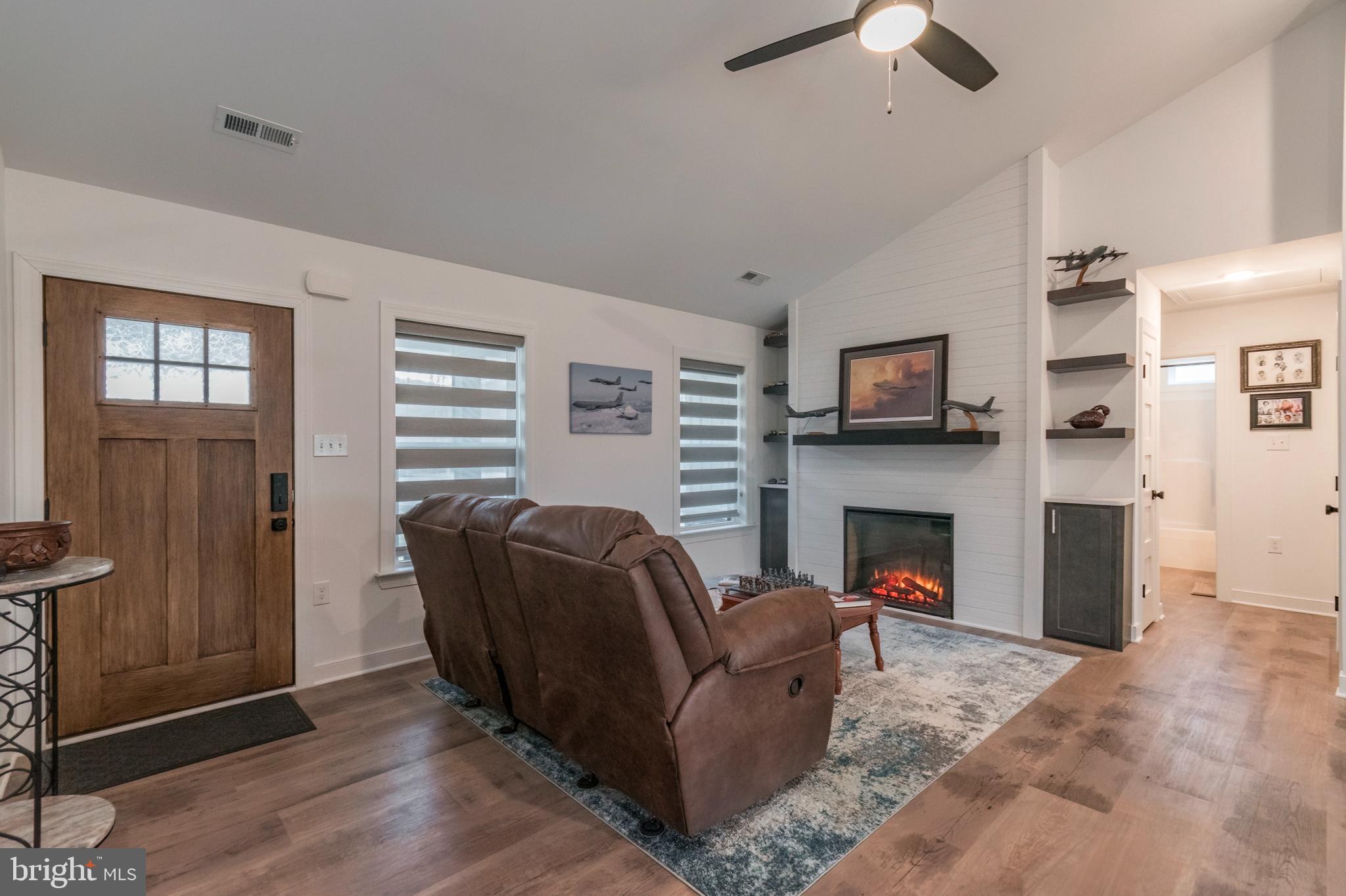 THE WOODS - Residential