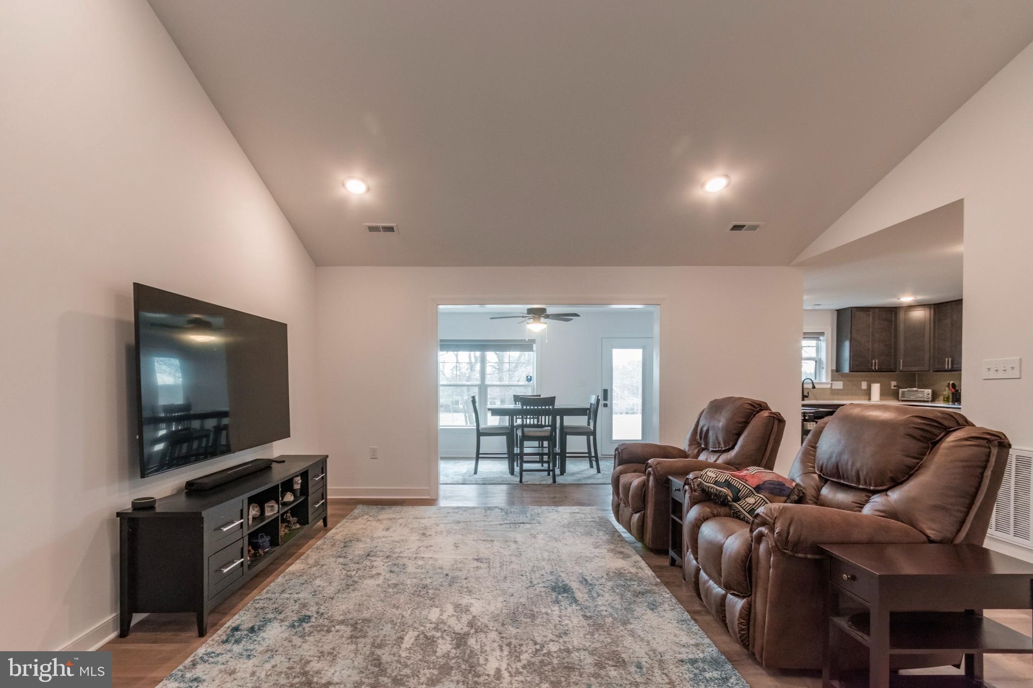 THE WOODS - Residential