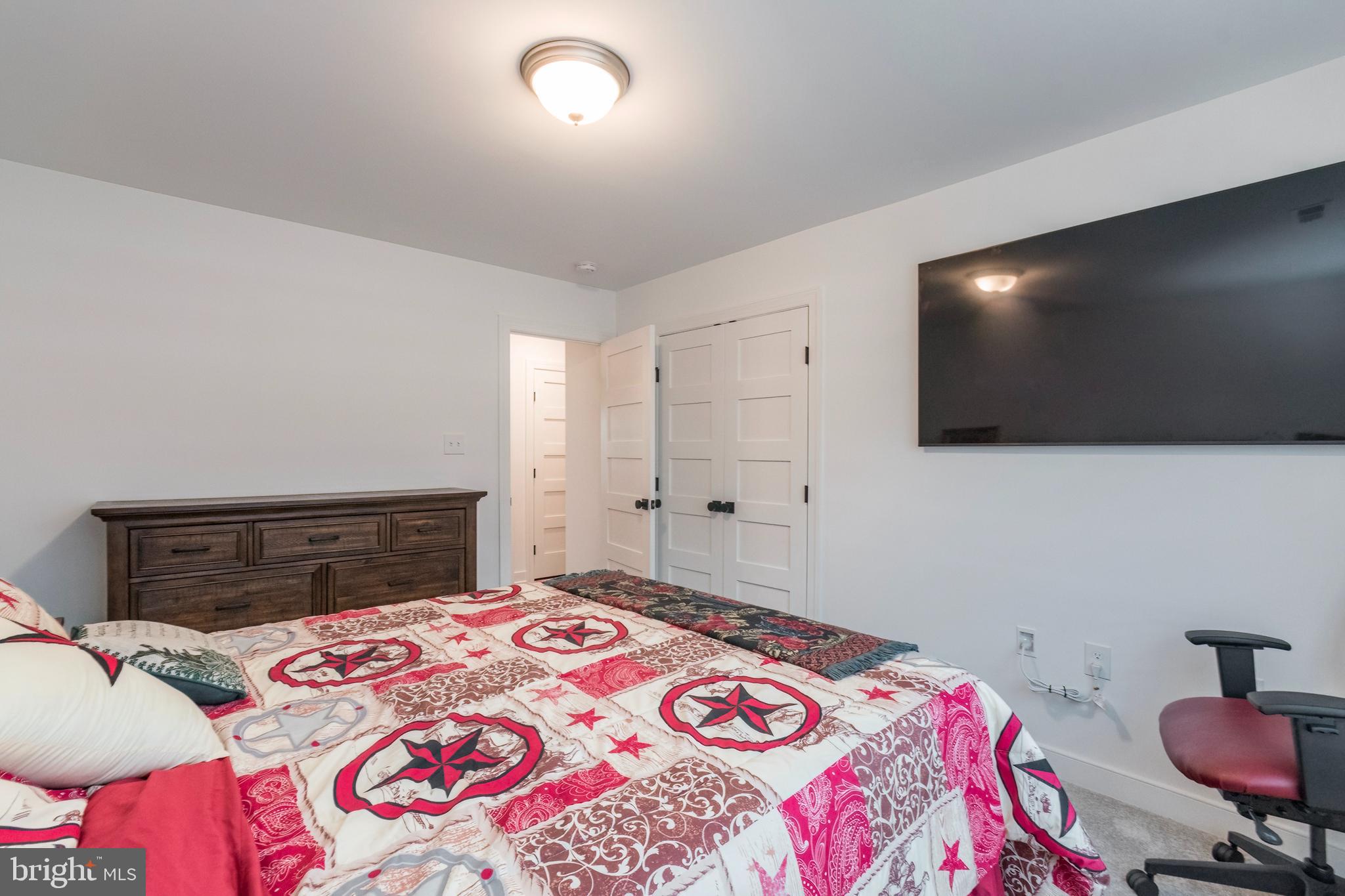 THE WOODS - Residential