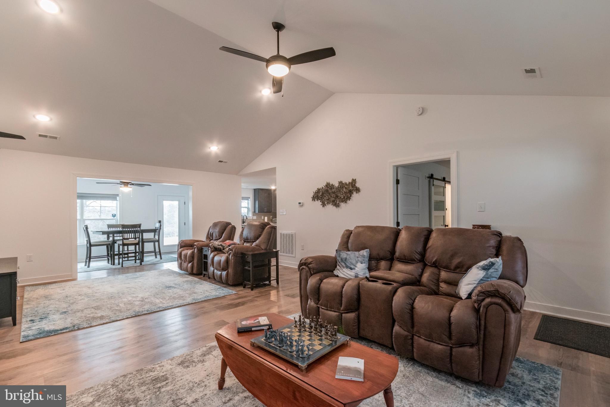 THE WOODS - Residential