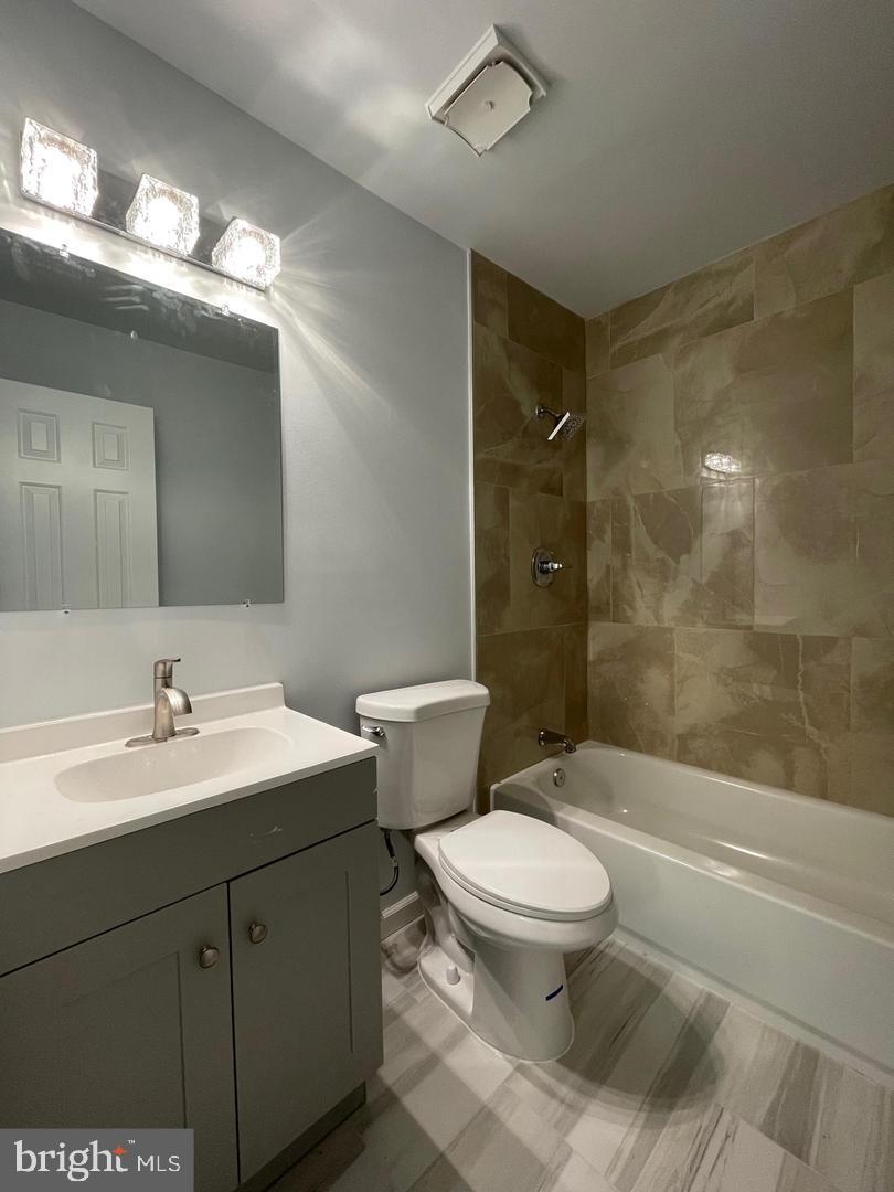 WESTBURY OAKS - Residential