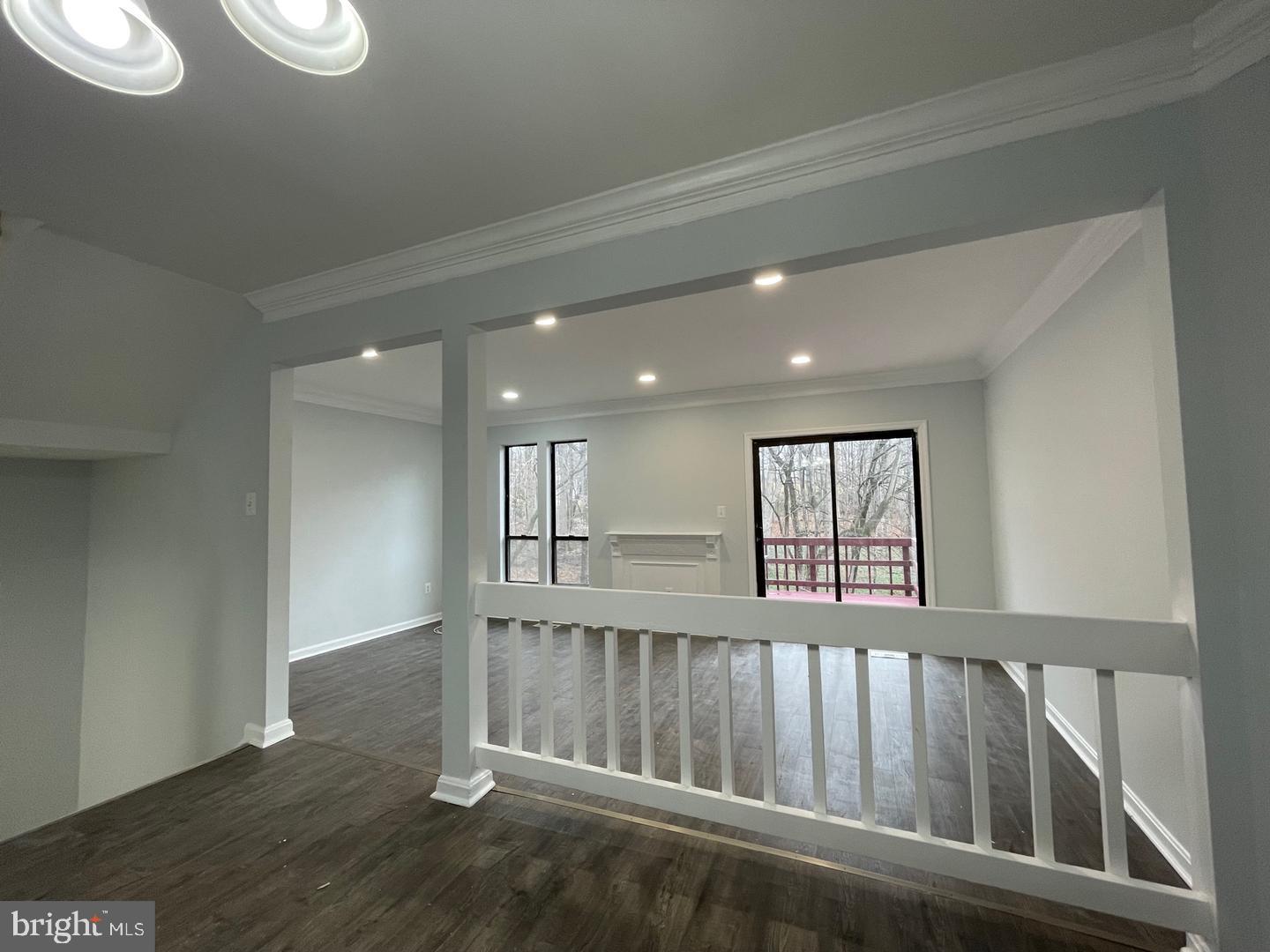 WESTBURY OAKS - Residential