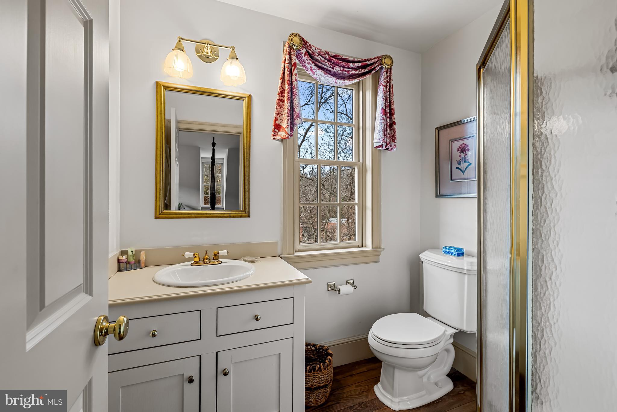 MOUNT WASHINGTON - Residential