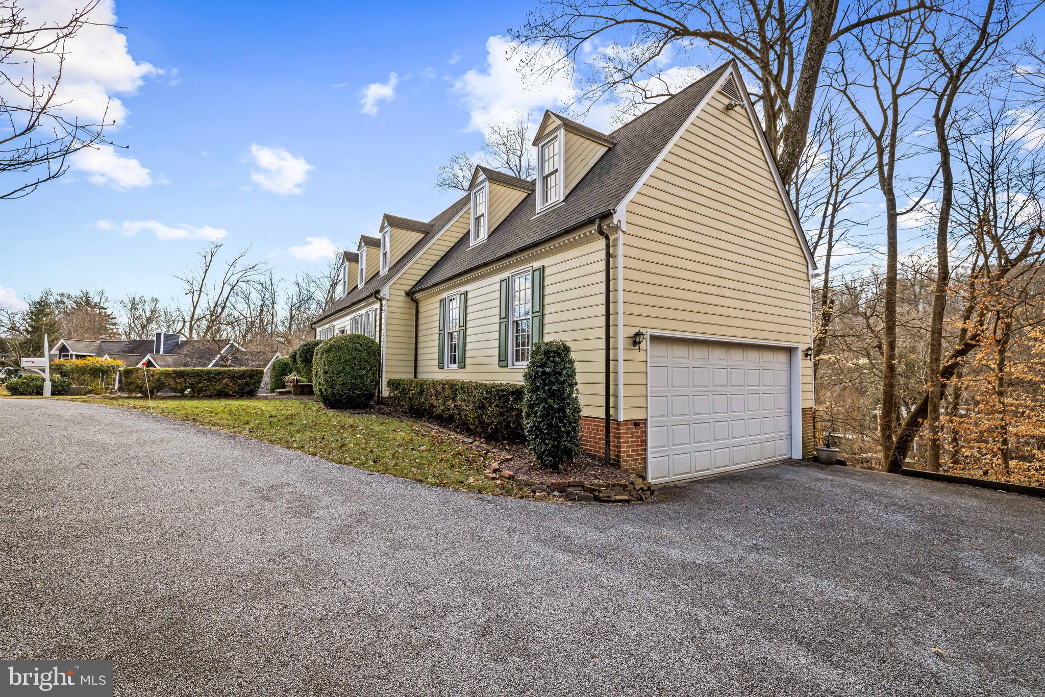 MOUNT WASHINGTON - Residential