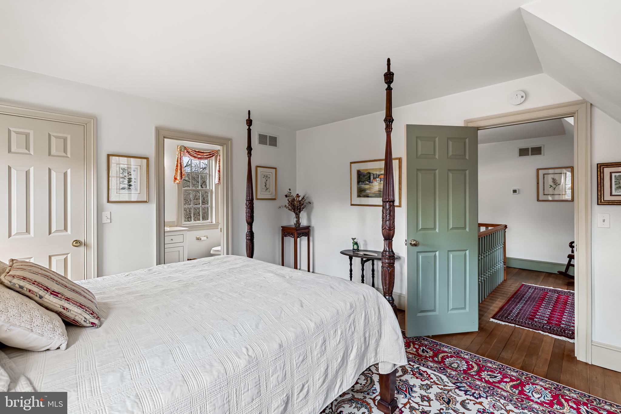 MOUNT WASHINGTON - Residential