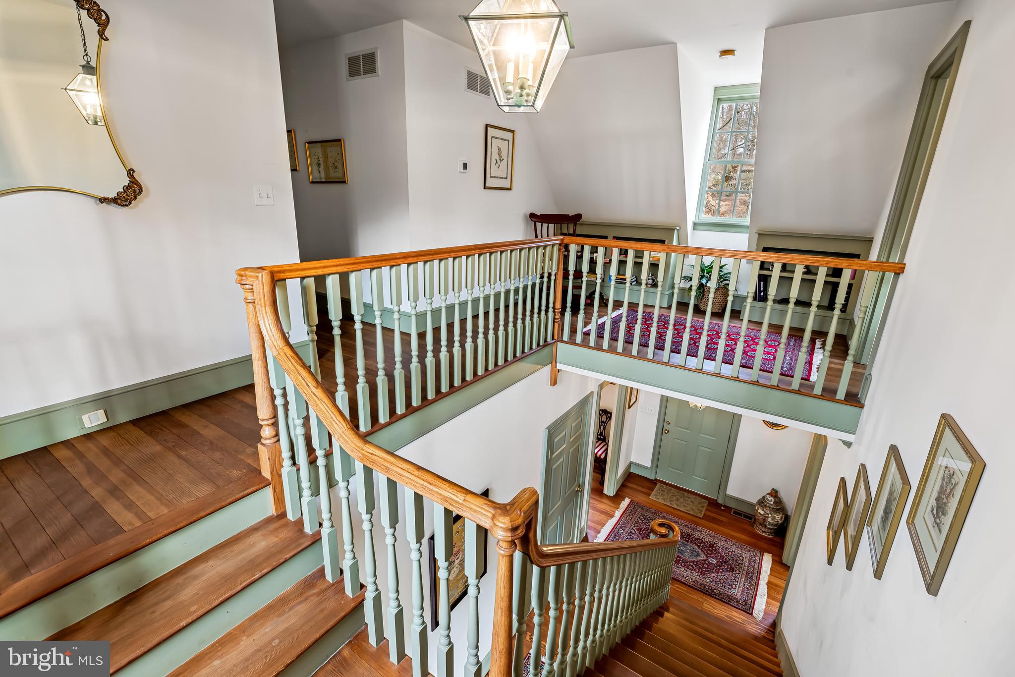 MOUNT WASHINGTON - Residential