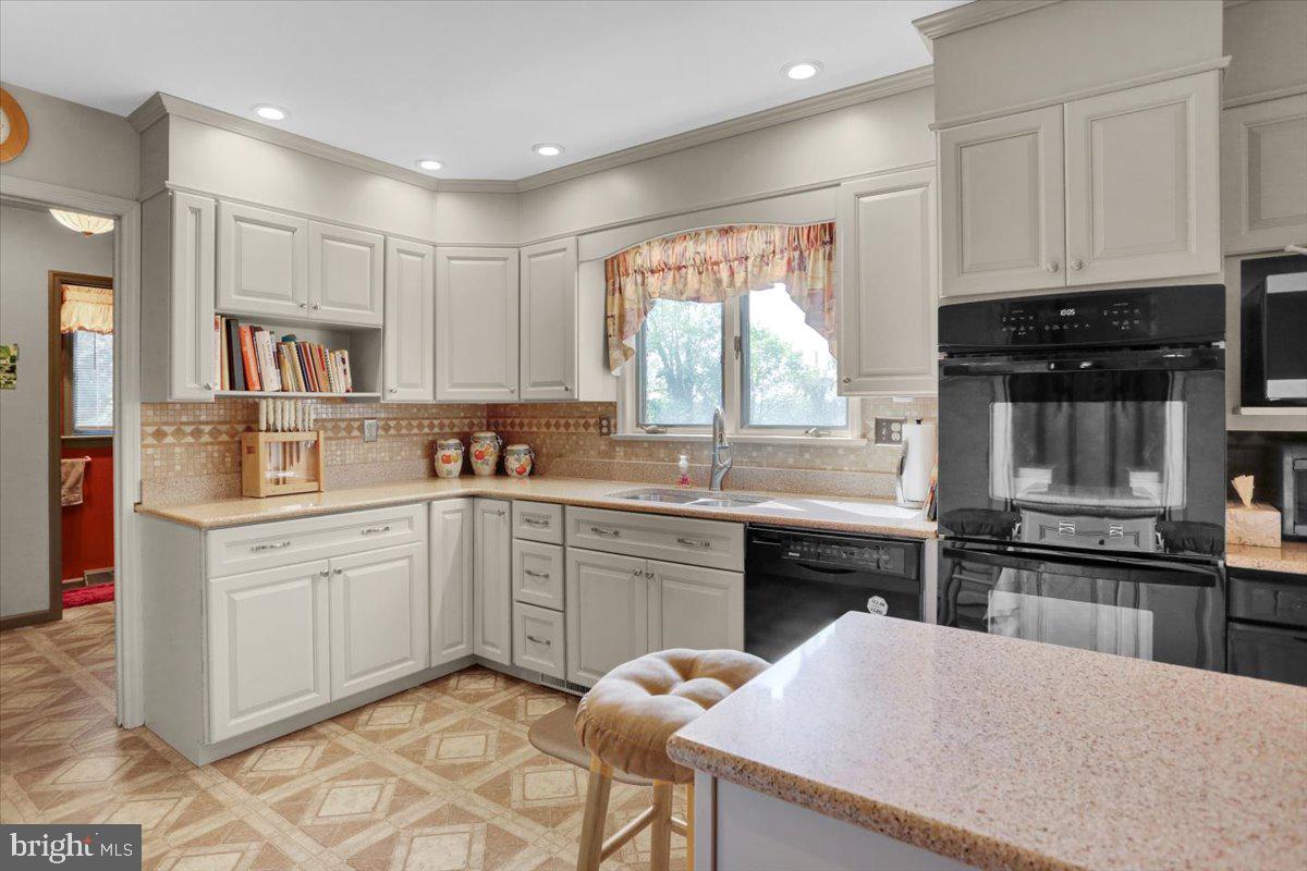 KNOLLWOOD - Residential