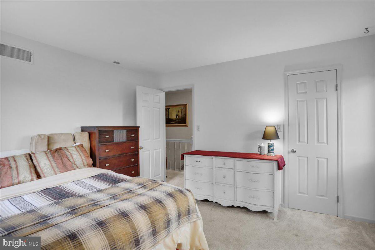 KNOLLWOOD - Residential