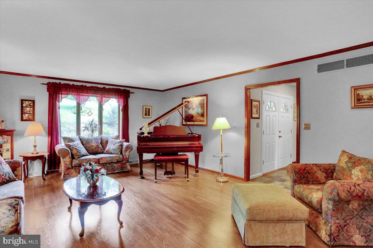 KNOLLWOOD - Residential