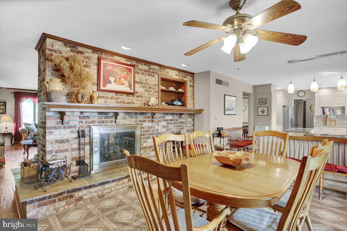 KNOLLWOOD - Residential