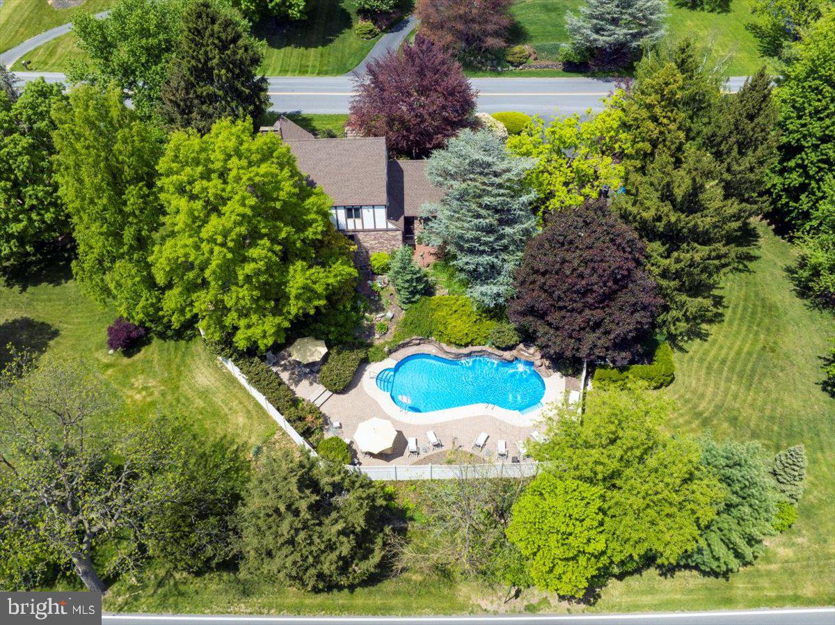 KNOLLWOOD - Residential