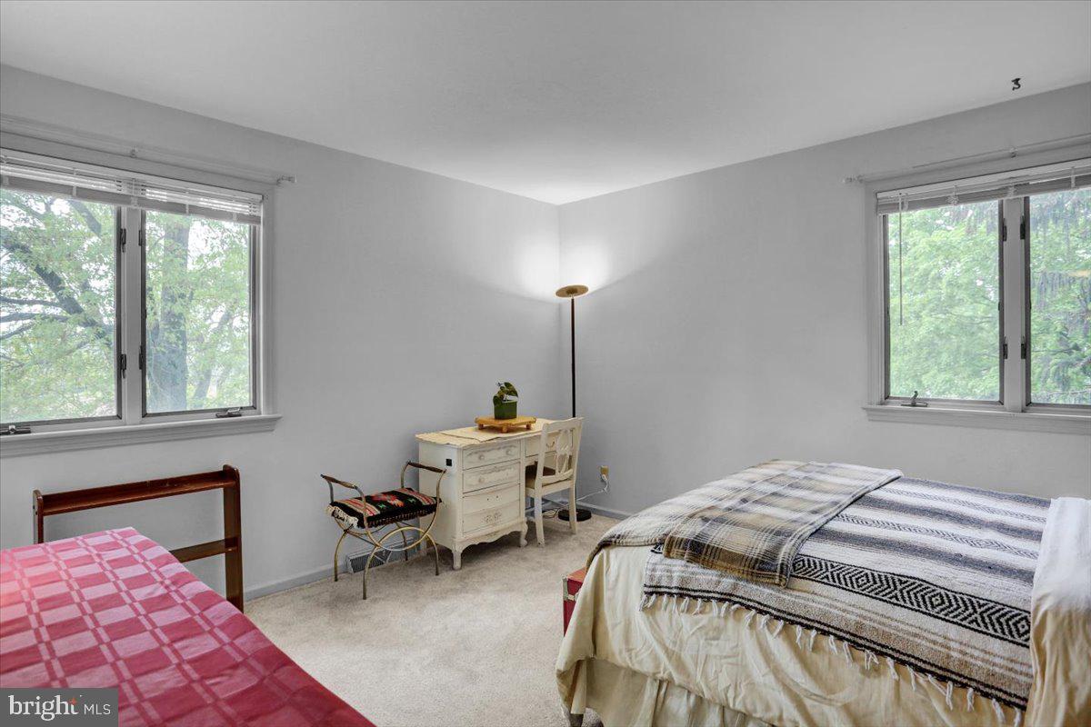 KNOLLWOOD - Residential