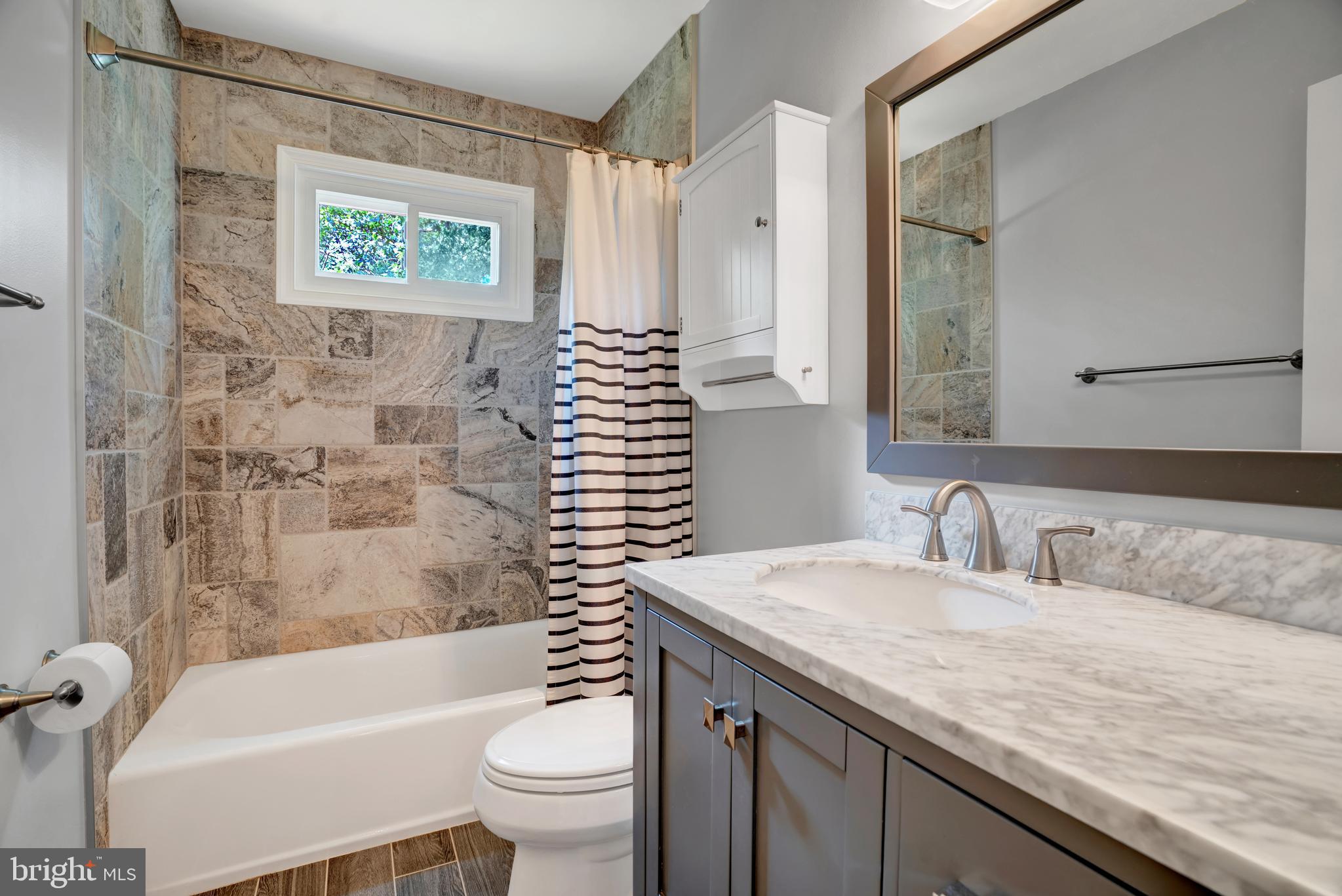 WATERFALL VILLAGE - Residential