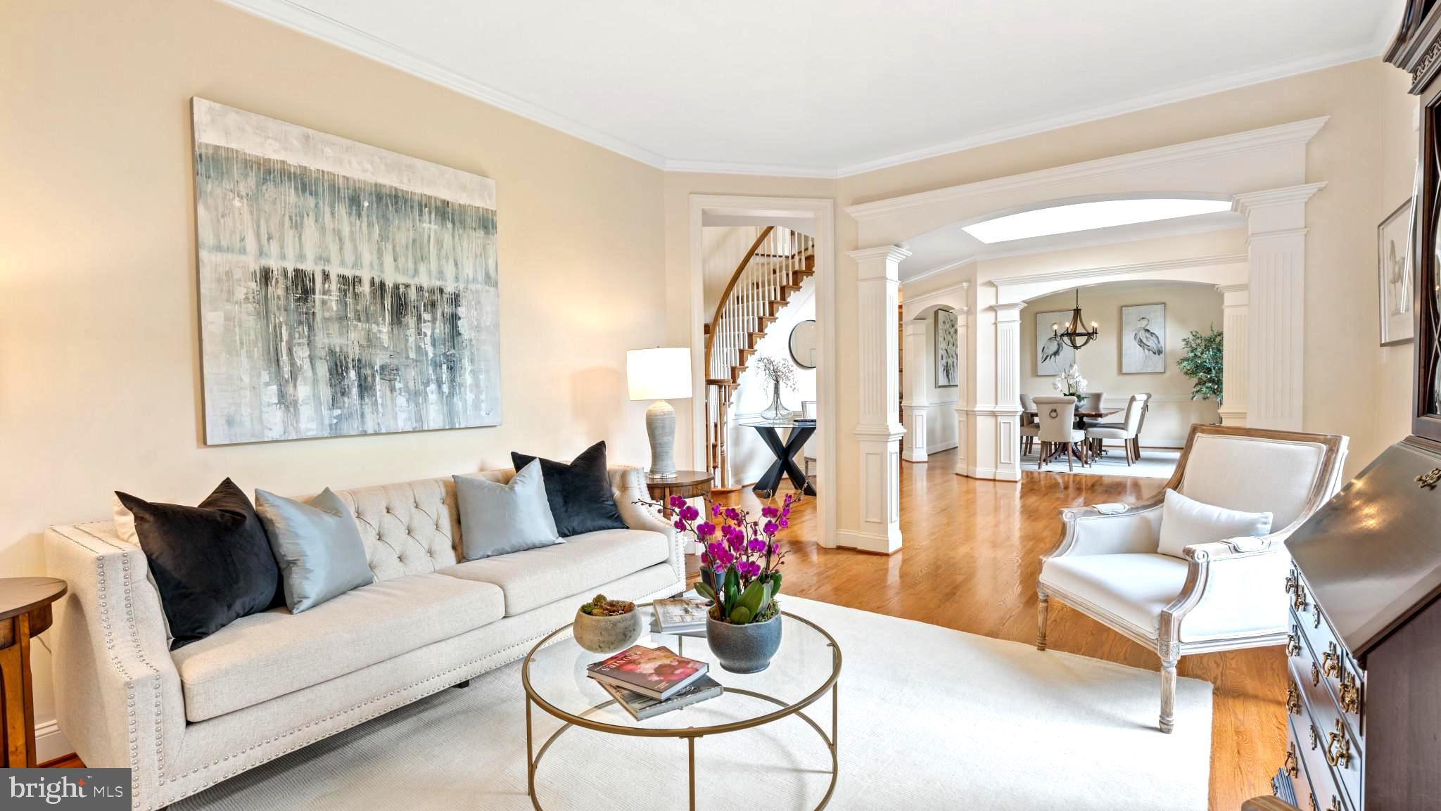 SHELTER LAKES - Residential