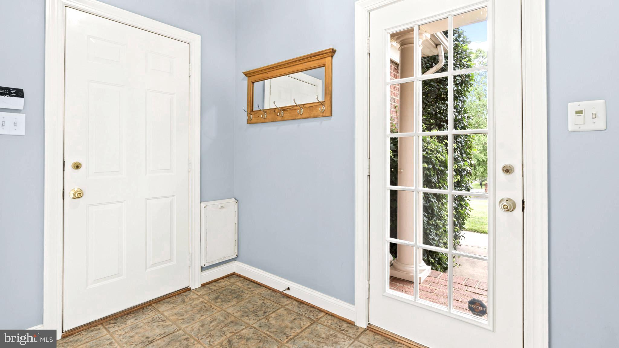 SHELTER LAKES - Residential