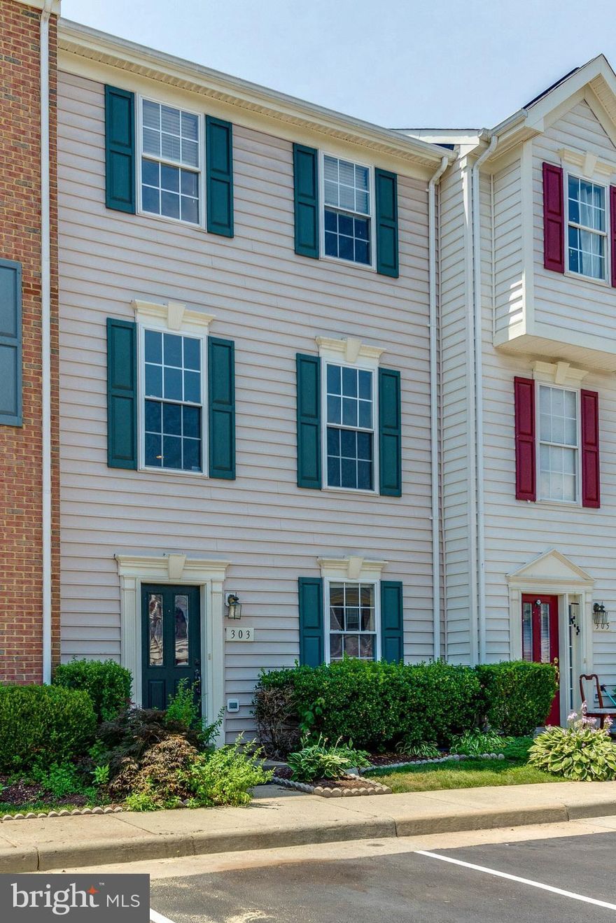 Lovely townhome condo tucked away in the wonderful community of Mosby Ridge II! 4 bedrooms, 3.5 baths on 3 levels with fully finished walkout basement.  Lower level bedroom with full bath. Deck on main level Lots of light!  New range & microwave and mobile island in kitchen.  Custom closet in mstr bdrm.  Full size washer/dryer. Very well maintained!  Enjoy the good life here at 303 Kirby Street!