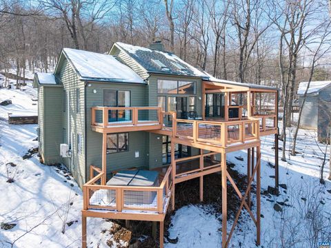 Photo of 131 Crawfords Edge, WINTERGREEN, VA 22958 (MLS # 674294)