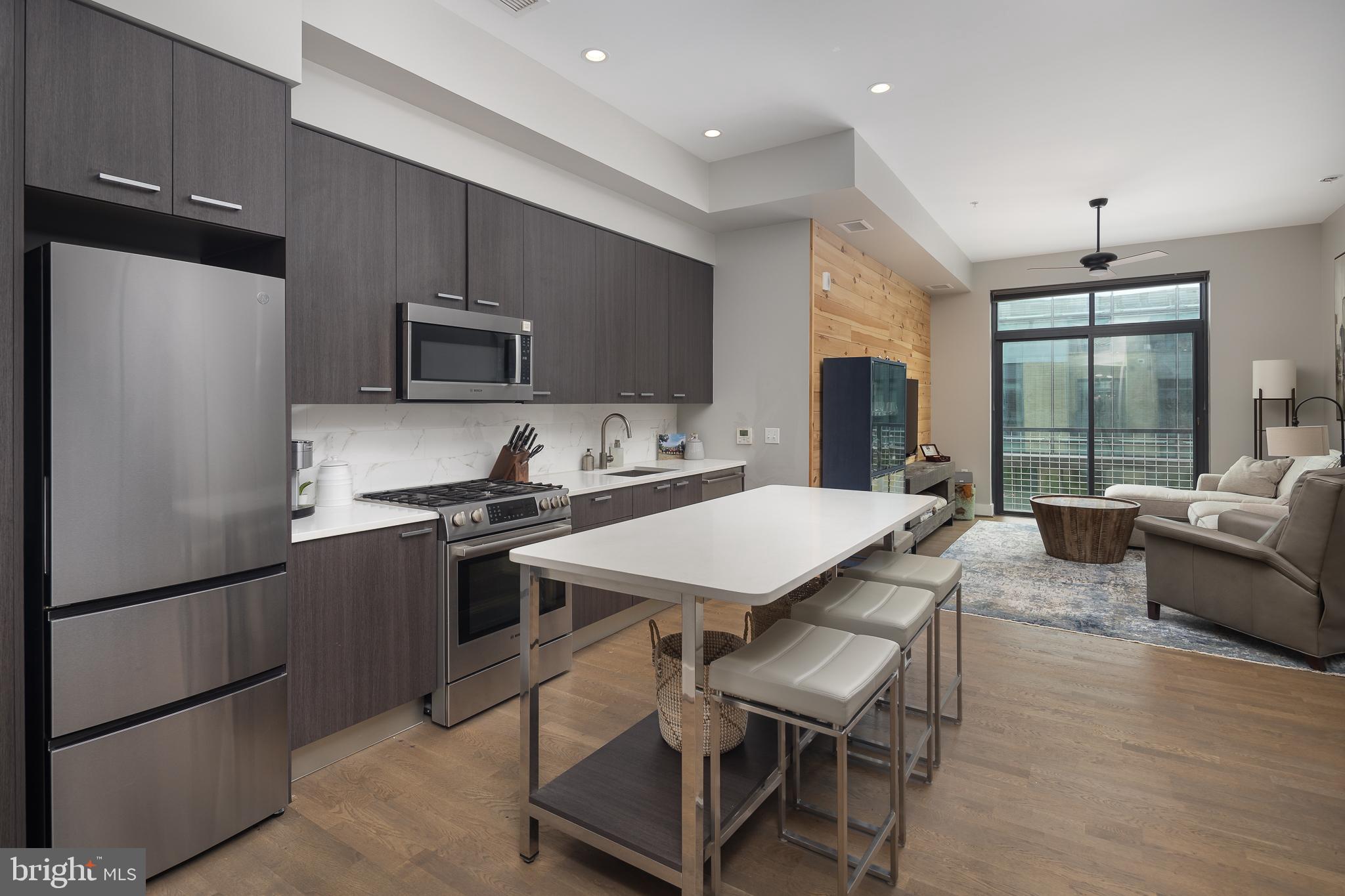 525 WATER STREET SW 404