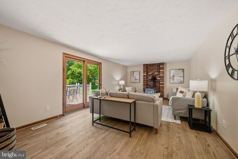 Tiny photo for 1527 Everlea Road, MARRIOTTSVILLE, MD 21104 (MLS # MDHW2065136)