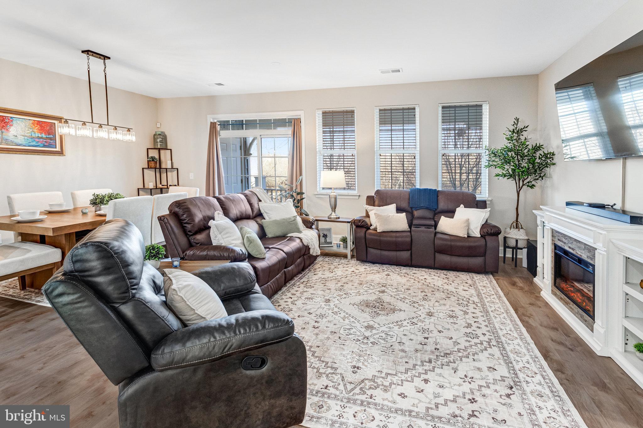 BELMONT BAY - Residential