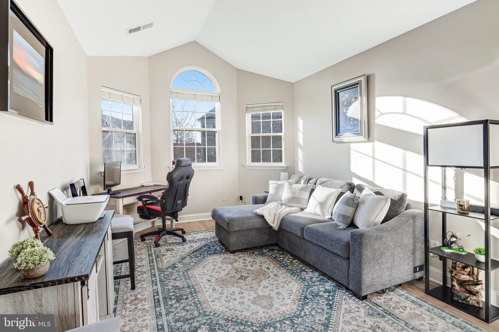 BELMONT BAY - Residential