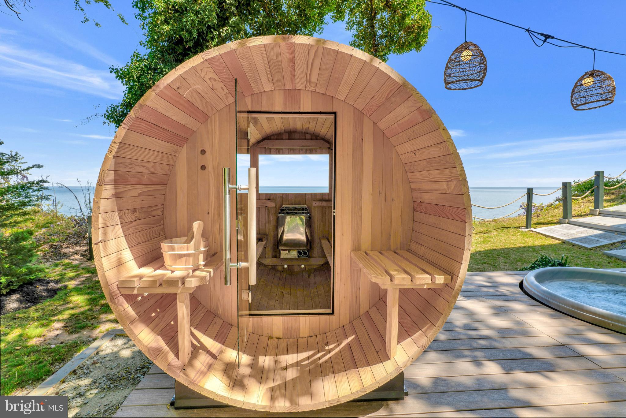 SUMMER CITY - Residential