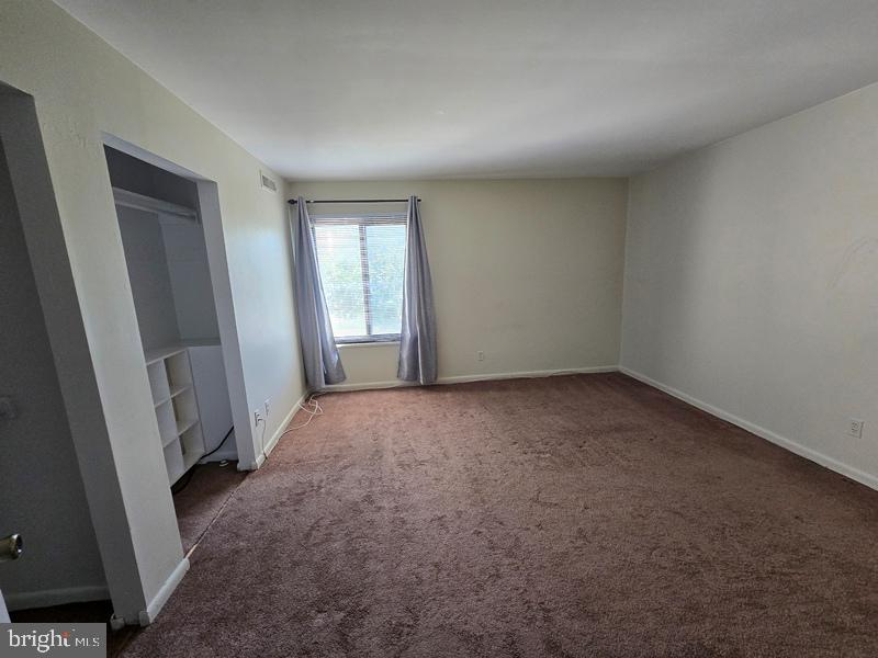 TREETOP CONDO - Residential