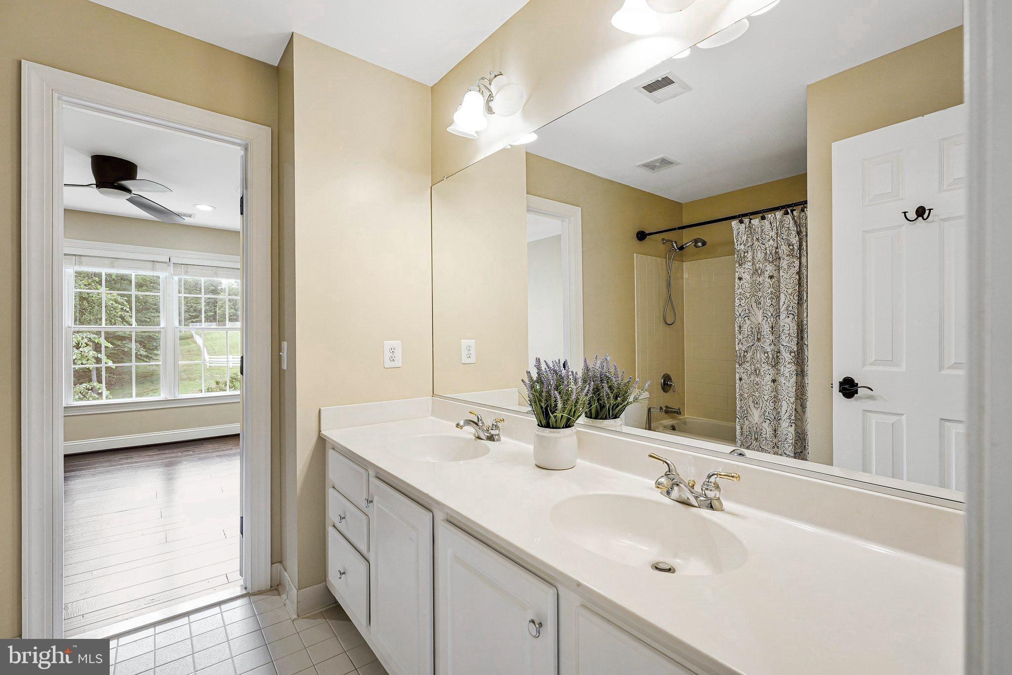 RONDELAY - Residential