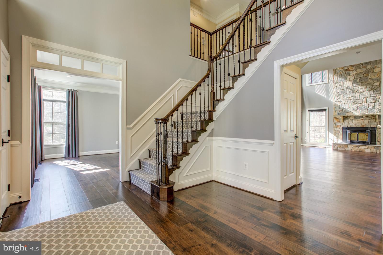8138 RONDELAY LANE