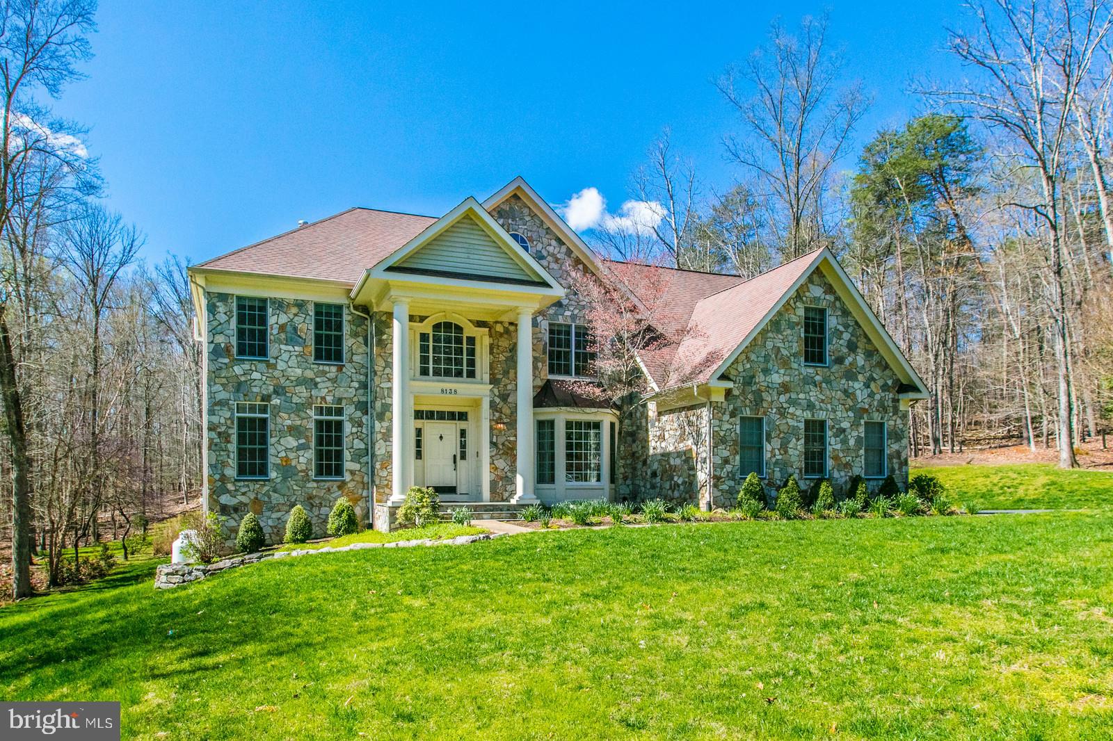 8138 RONDELAY LANE