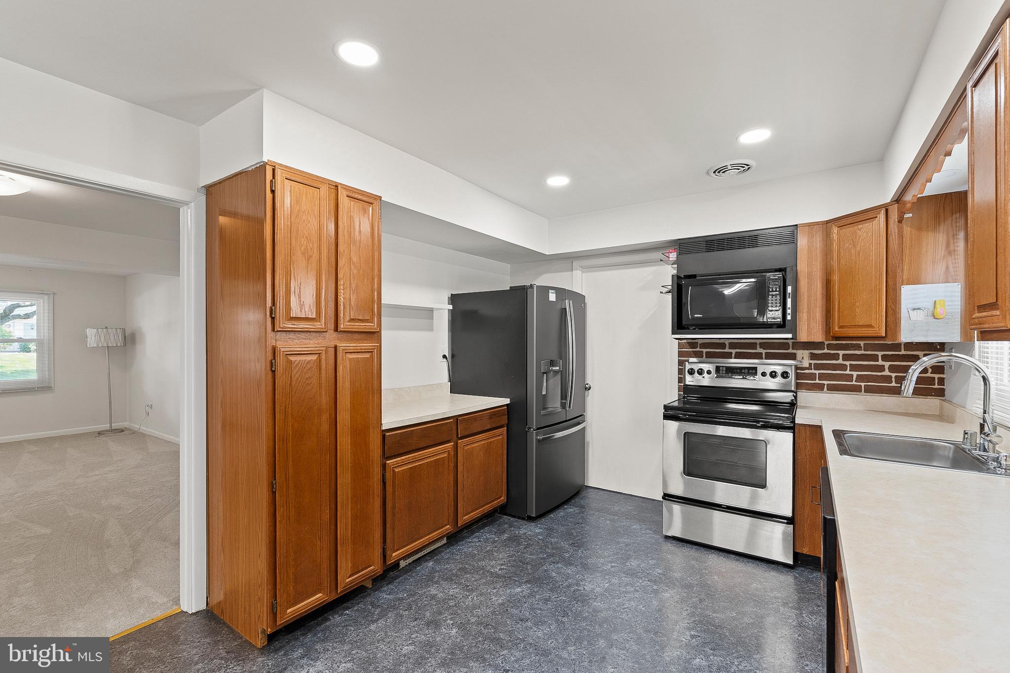 BUCKINGHAM AT BELAIR - Residential