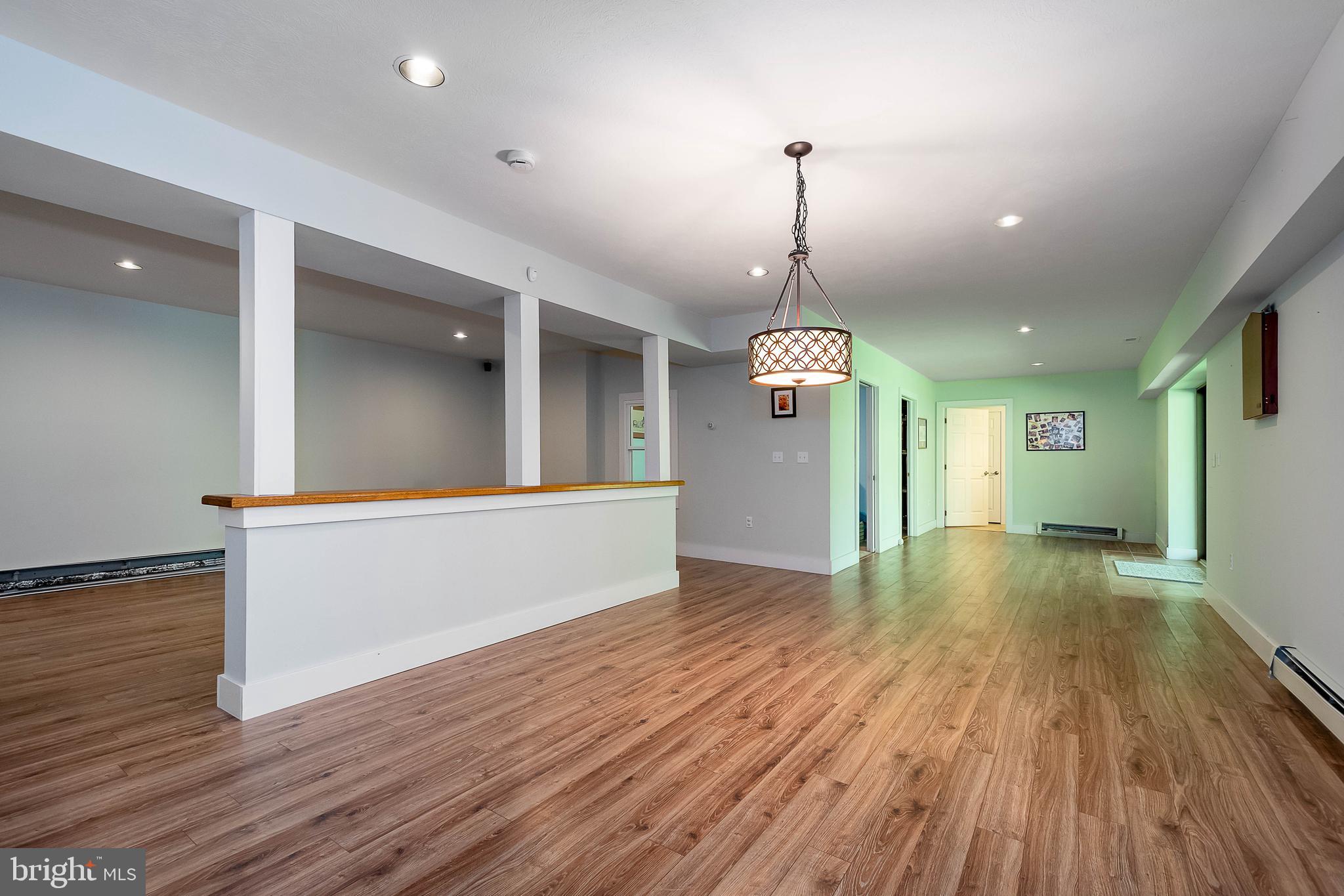 MOSS CREEK - Residential