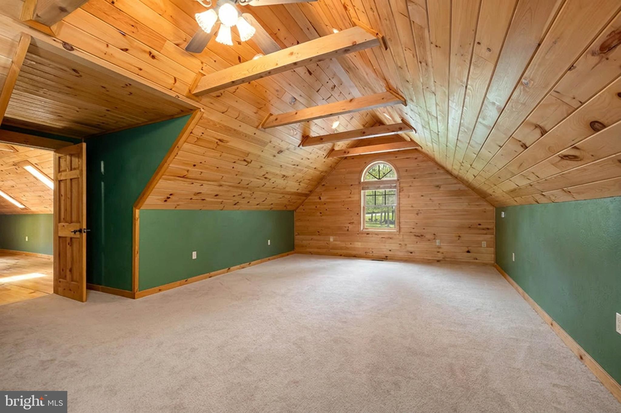 MOSS CREEK - Residential