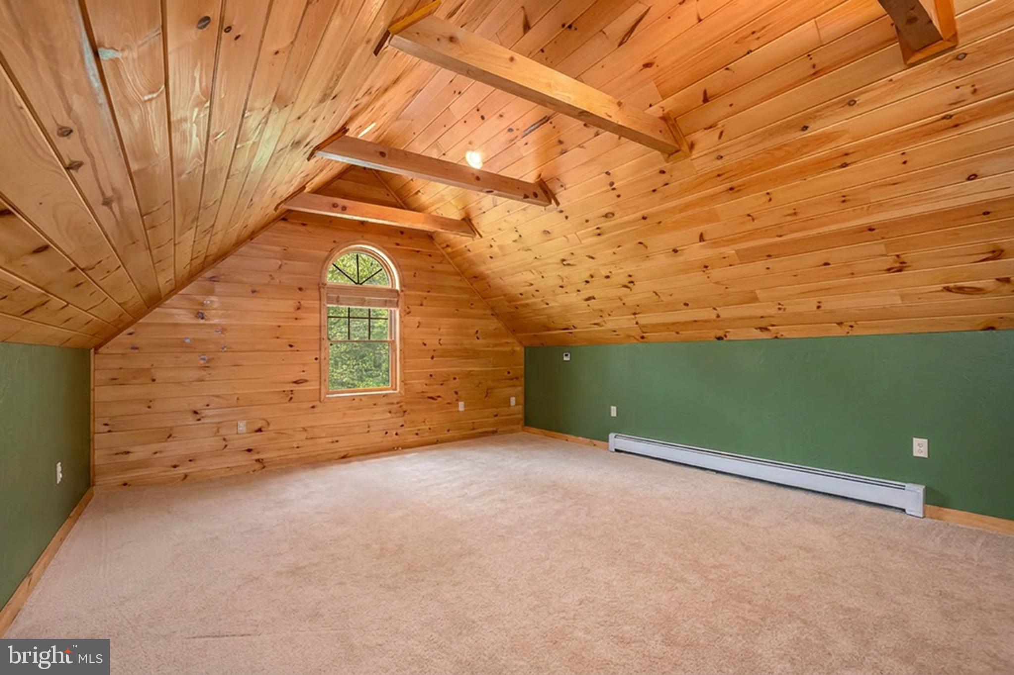 MOSS CREEK - Residential