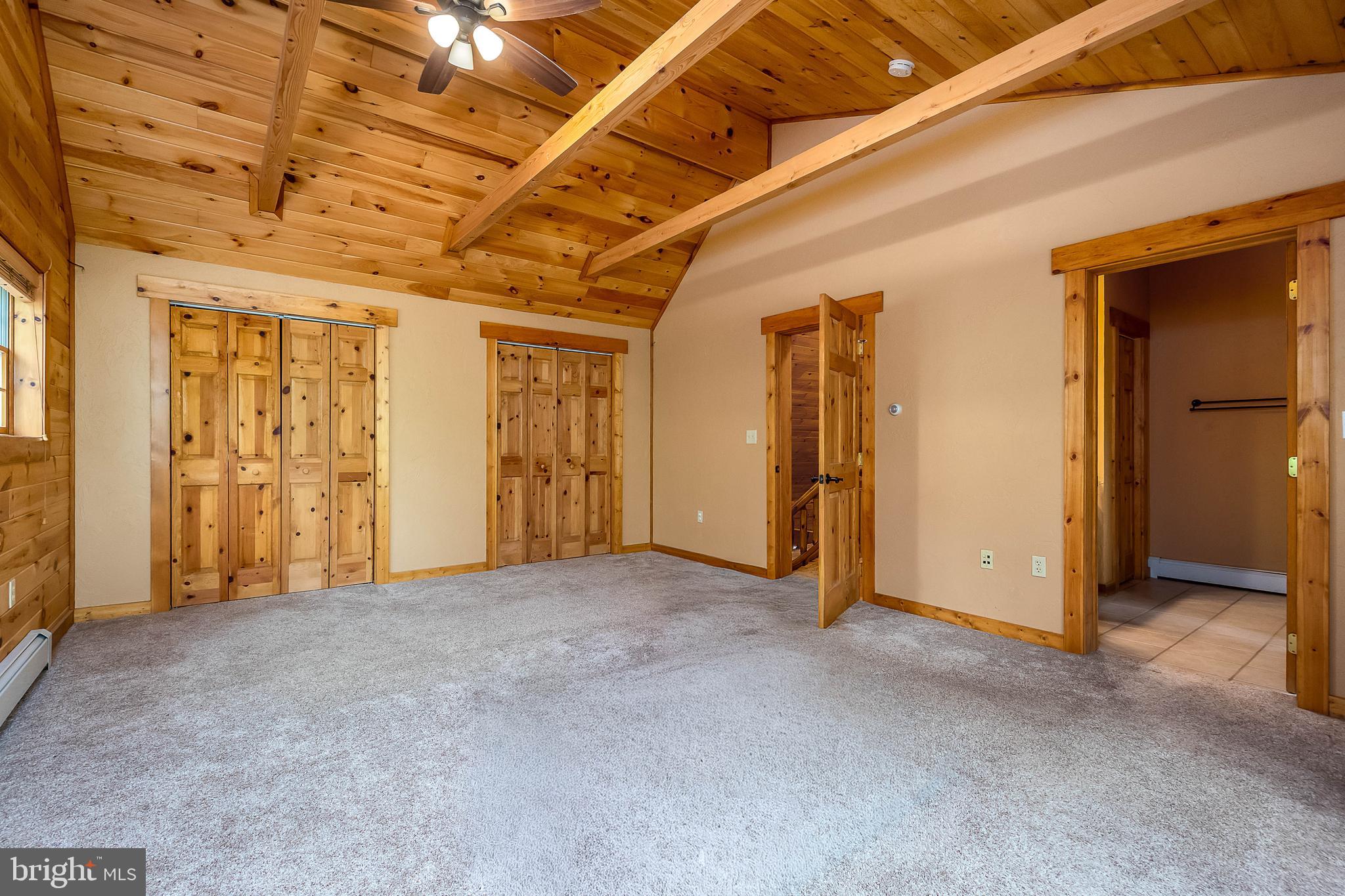 MOSS CREEK - Residential