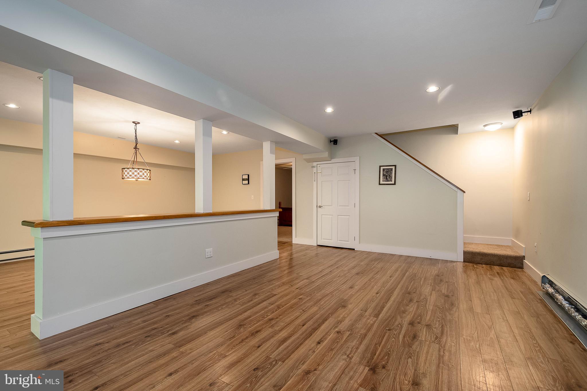 MOSS CREEK - Residential