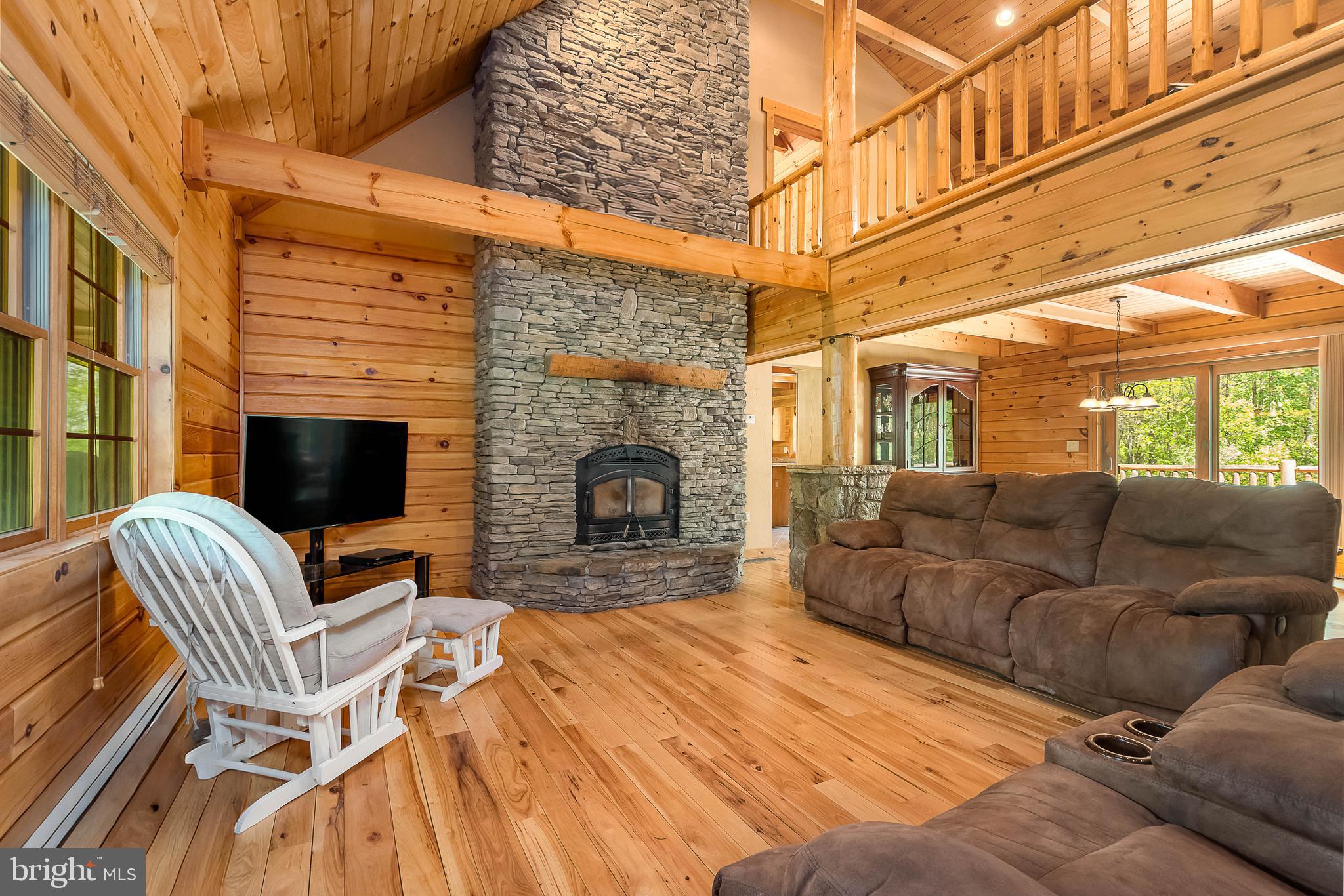MOSS CREEK - Residential
