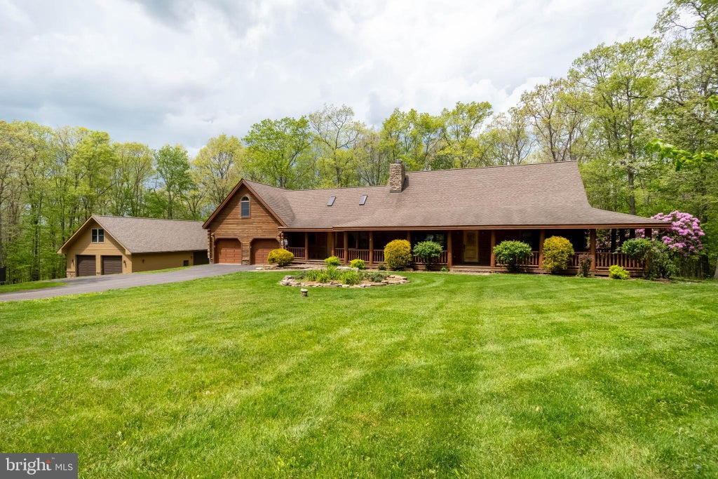 Photo of 312 Moss Creek Circle, OAKLAND, MD 21550 (MLS # MDGA2011736)