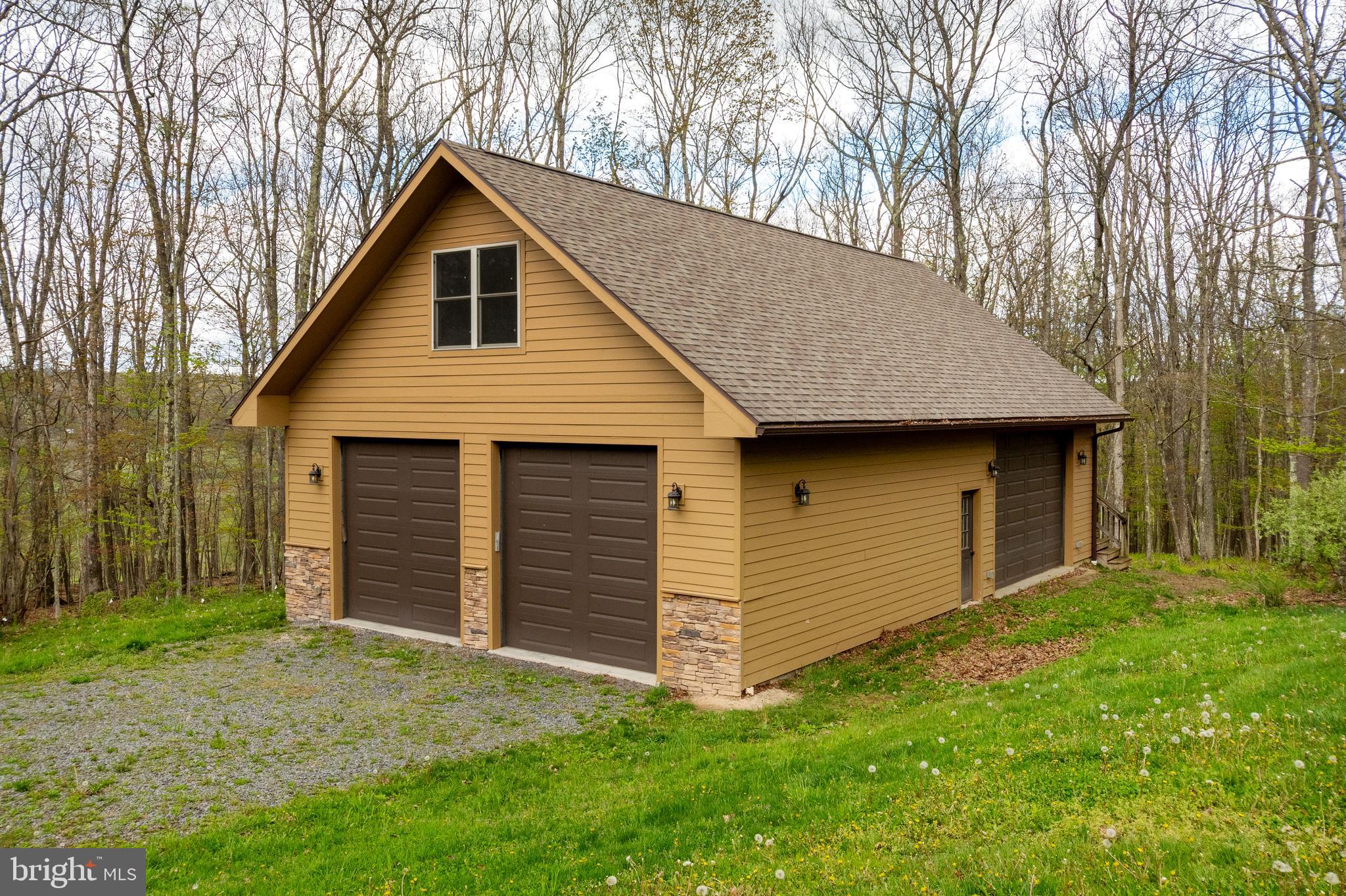 312 MOSS CREEK CIRCLE