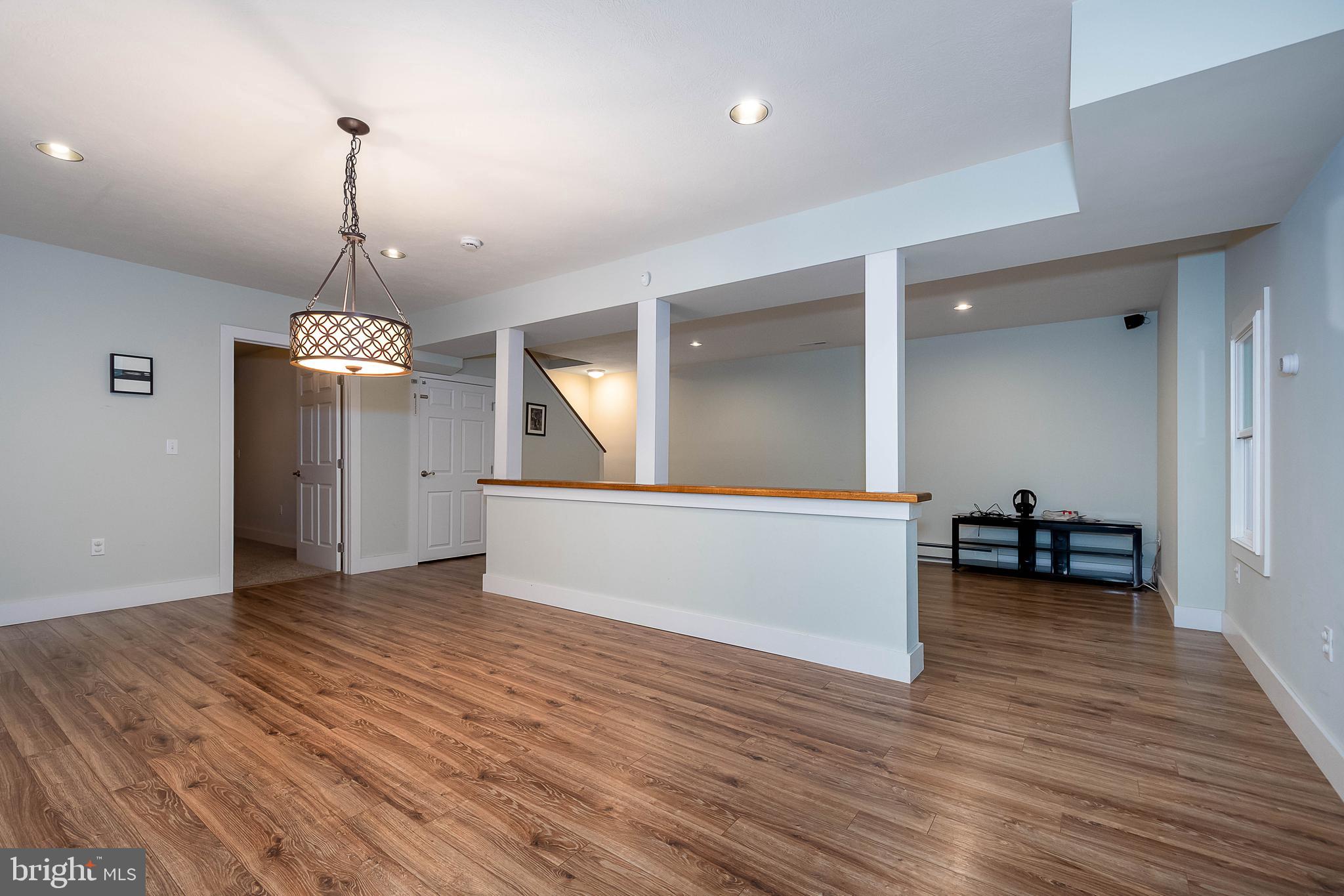 MOSS CREEK - Residential